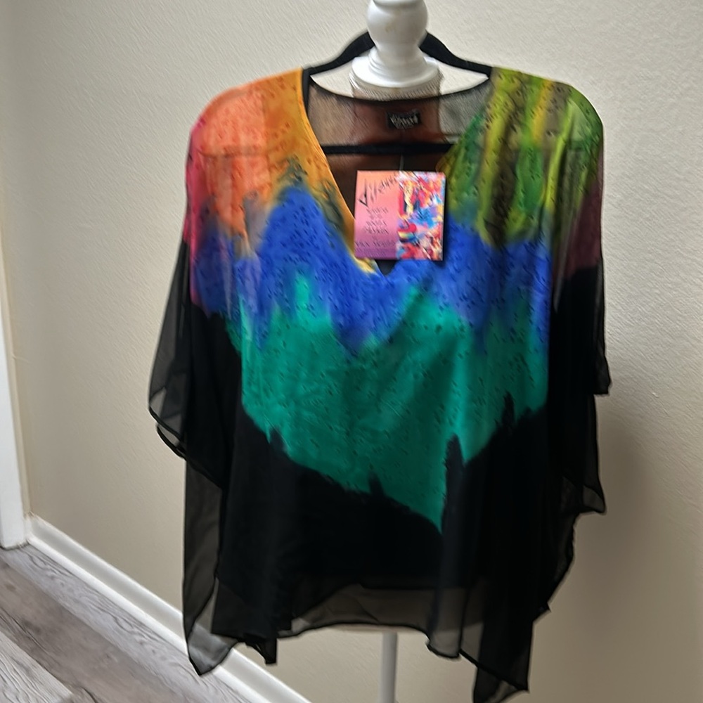 Silk multi-colored pullover Top